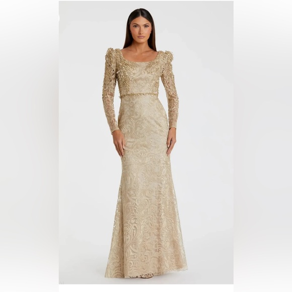 Mac Duggal Dresses & Skirts - Mac Duggal Gold Embroidered Lace Appliqué Trumpet Gown. Size 10. NWT.